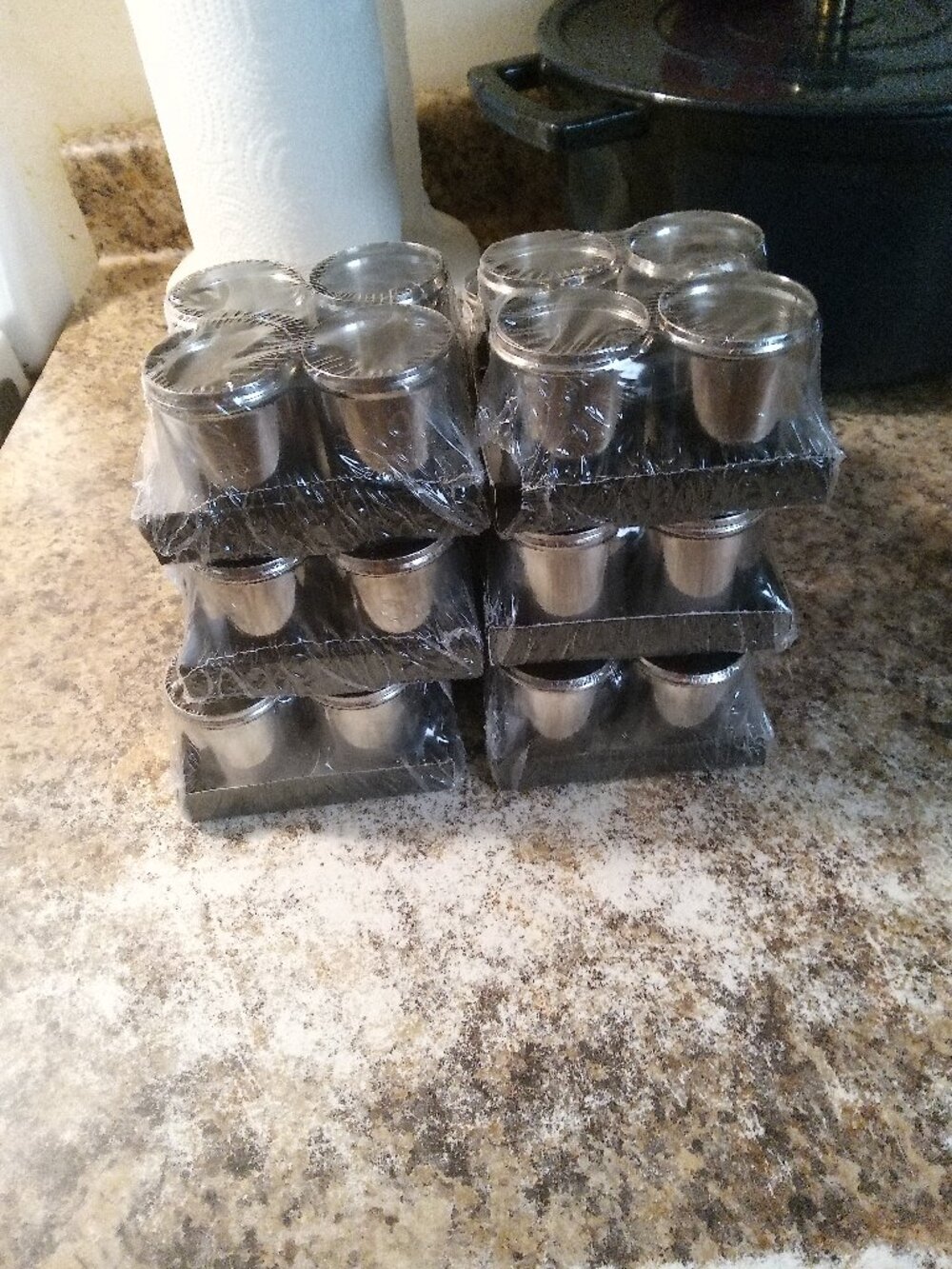 New silver 4 pk napkin holders